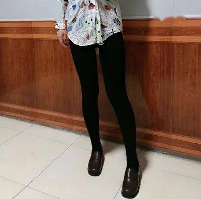 颜色 5分钟卖光1000条的“光腿神器”！不假白不发黄，逼真到亲妈都认不出，保暖还抗寒