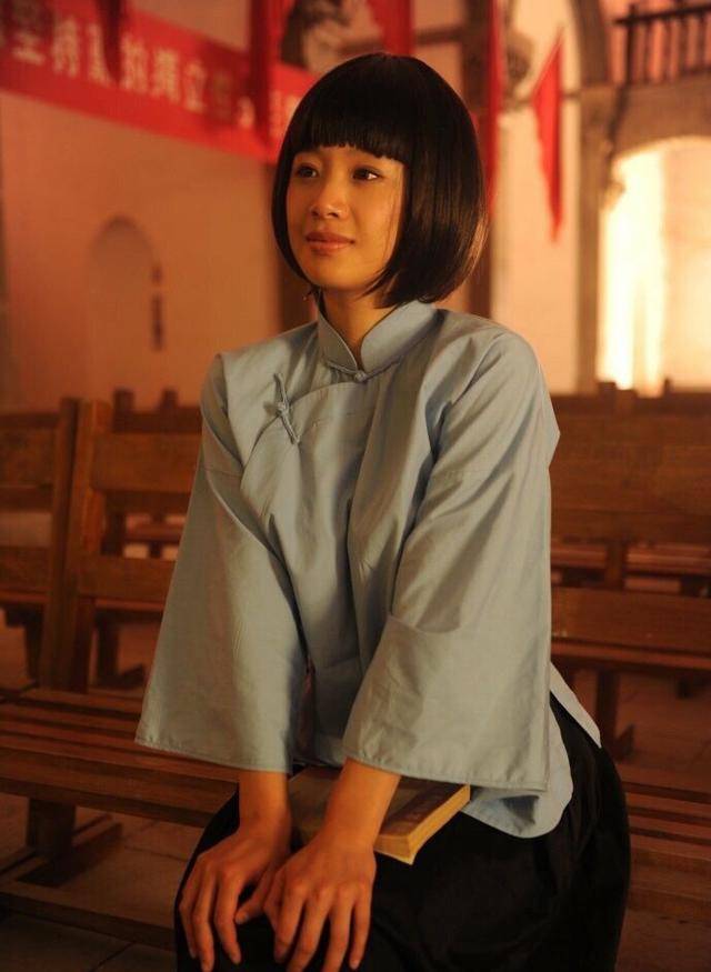 李梦10年前耍大牌被换角?白鹿原戏份被删光,如今只能演配角