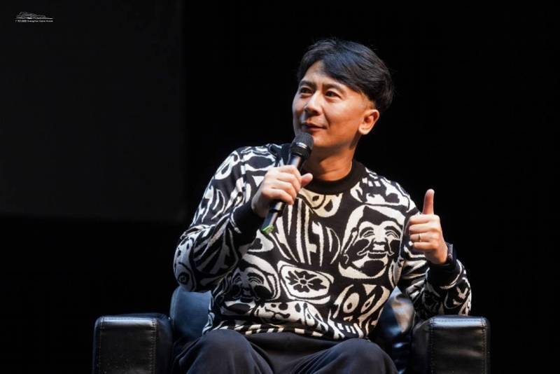 张铁林|“铁三角”再现:张国立王刚张铁林同台演绎《断金》广州上演