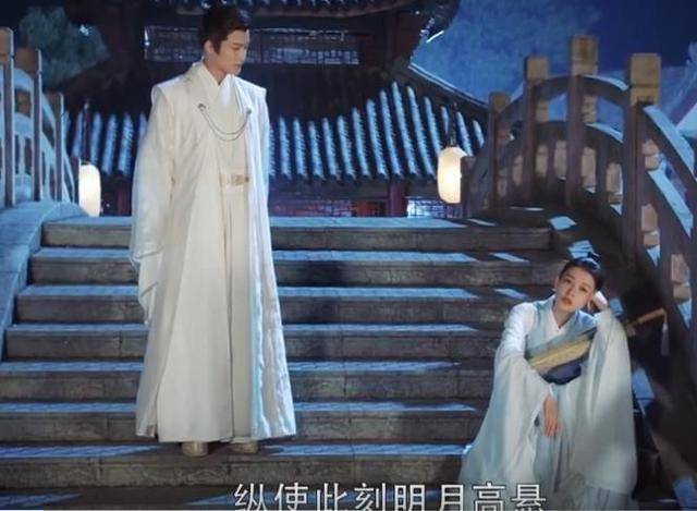 ""玉牌上就是我的名字,冯夕,今夕何夕的夕.