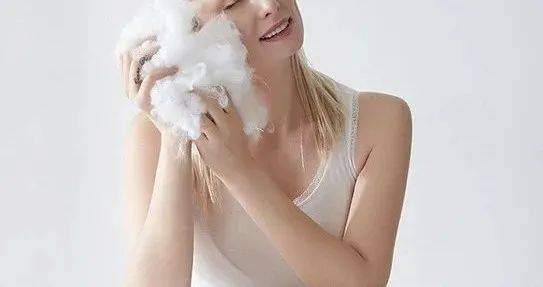 面料为什么五星级酒店的枕头总是那么舒服？｜A 口袋