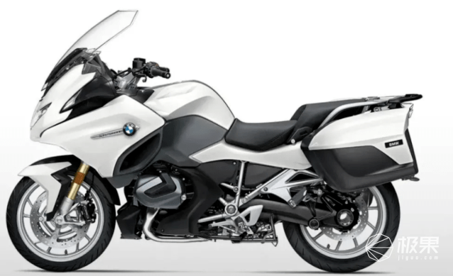 宝马史上最拉风摩托车365万开卖动力快到飞起全身顶级黑科技