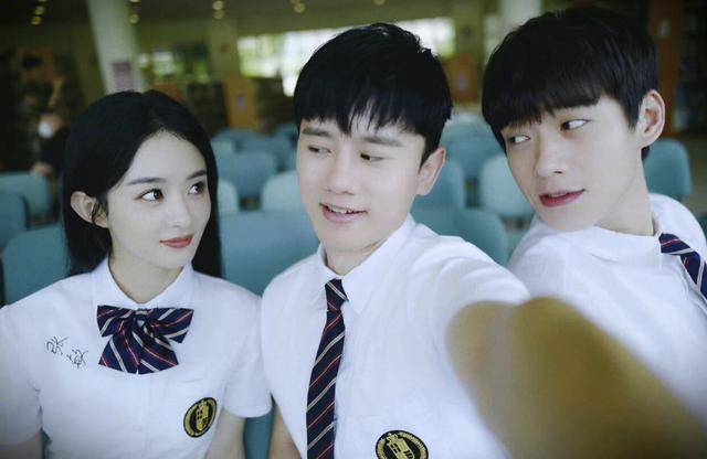 张杰最新单曲《仿佛昨天》的mv中,赵丽颖,魏大勋均有参演,这让很多