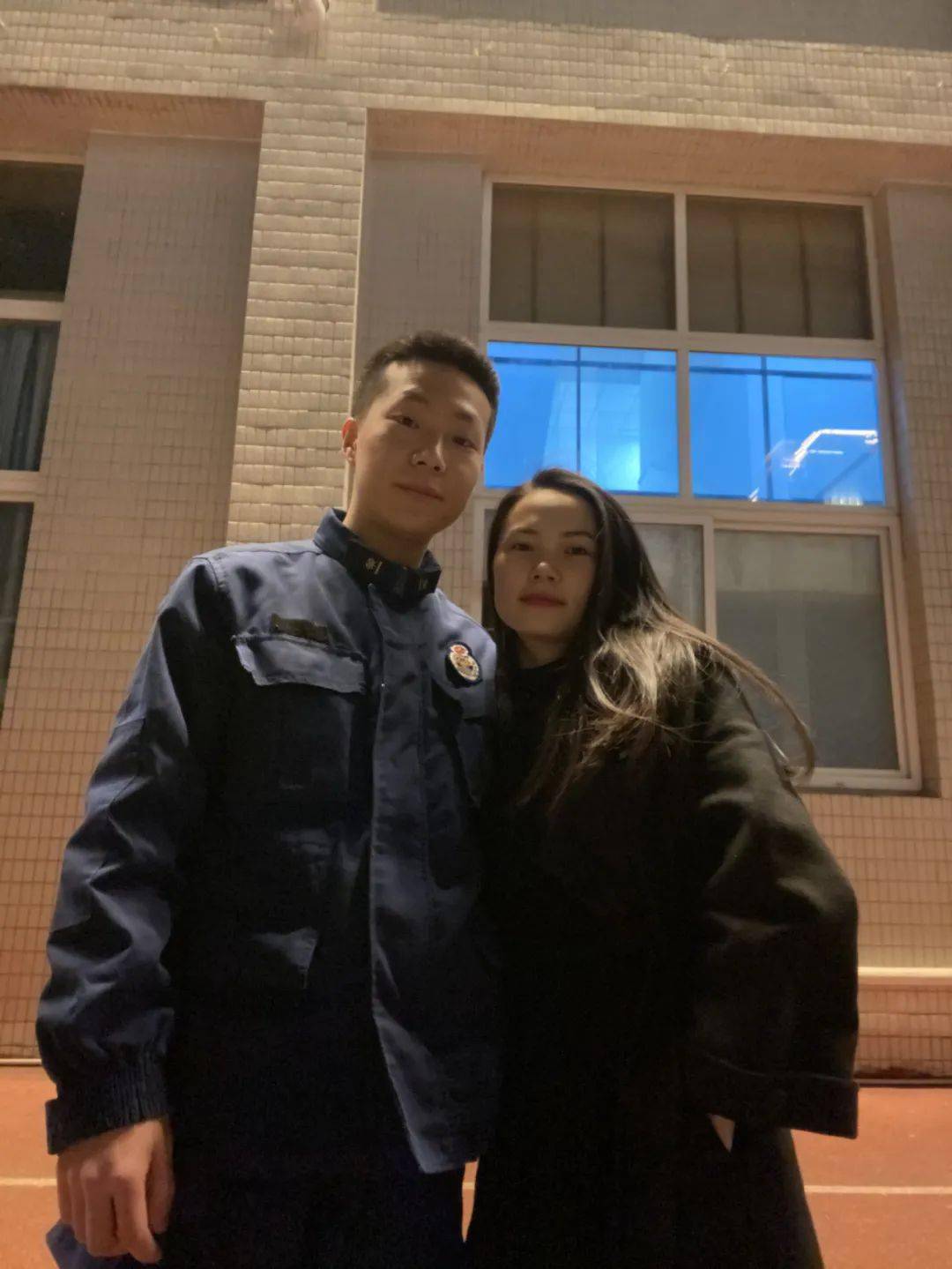 看消防员写给妻女这封信,破防了_金泽_妻子_女儿