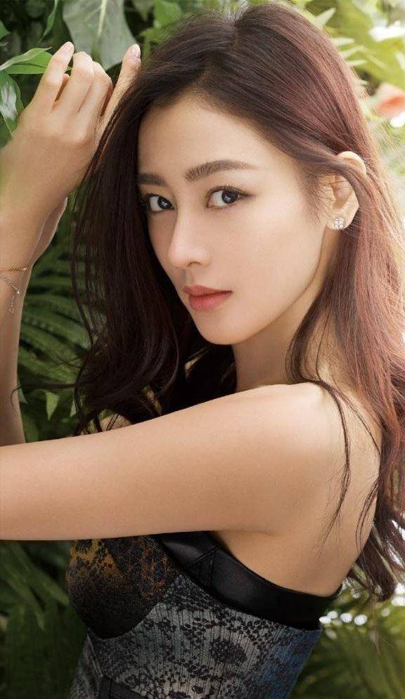 张天爱美图女王范的绝色美人