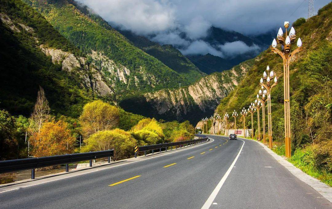 喜迎两会 | 九寨砥砺奋进的这五年——交通篇:畅通九寨更便捷_九寨沟