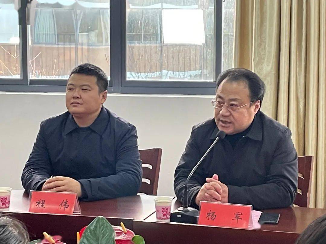 名师引领品质发展开发区实验小学举行徐芹霞朗诵艺术工作室和陈志华