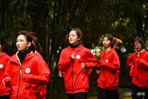 成都|从“蓉”出发！“青春领跑人”系列活动首站打卡重庆