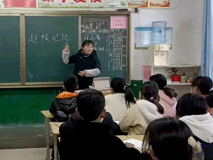 看这两所学校精彩动态_郝店_萧县_龙城镇