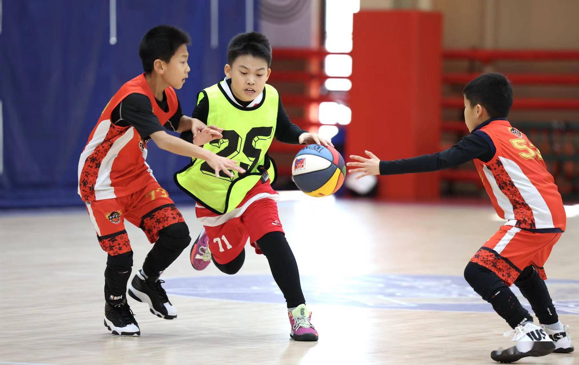 U10|防疫措施严格 比赛 精彩激烈 北京晚报 百队杯篮球赛今天开赛