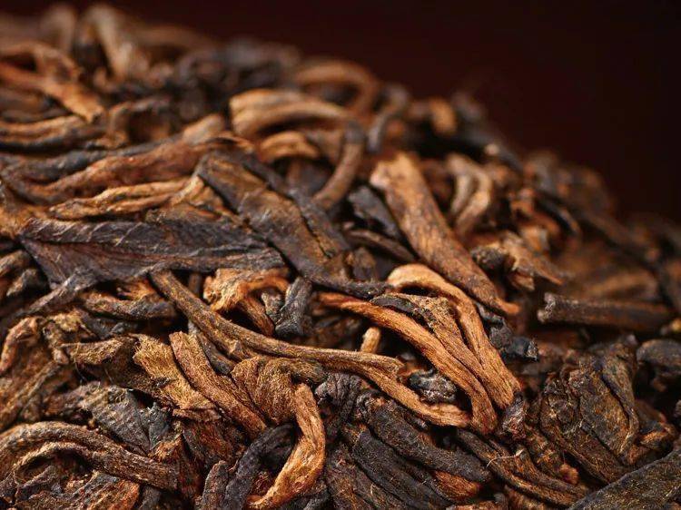 金奖|40年匠心做茶，她斩获茶博会金奖，网友：终于找回那熟悉的味道···