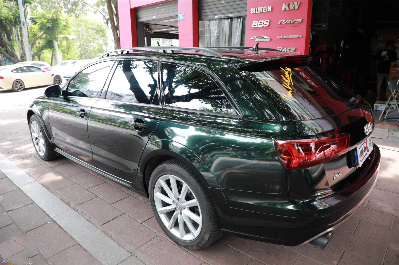 奥迪a6avant用祖母石绿色来诠释它的未来