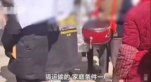 丈夫|江西夫妻洗鸳鸯浴意外身亡，留下8个孩子成孤儿：他们的死，一点都不值得可怜