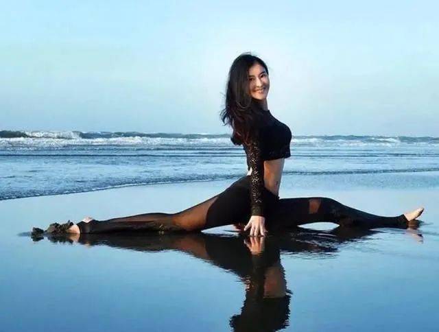 42岁怀三胎活成人生赢家:女人最好的投资,是保养自己_瑜伽_回春_胡