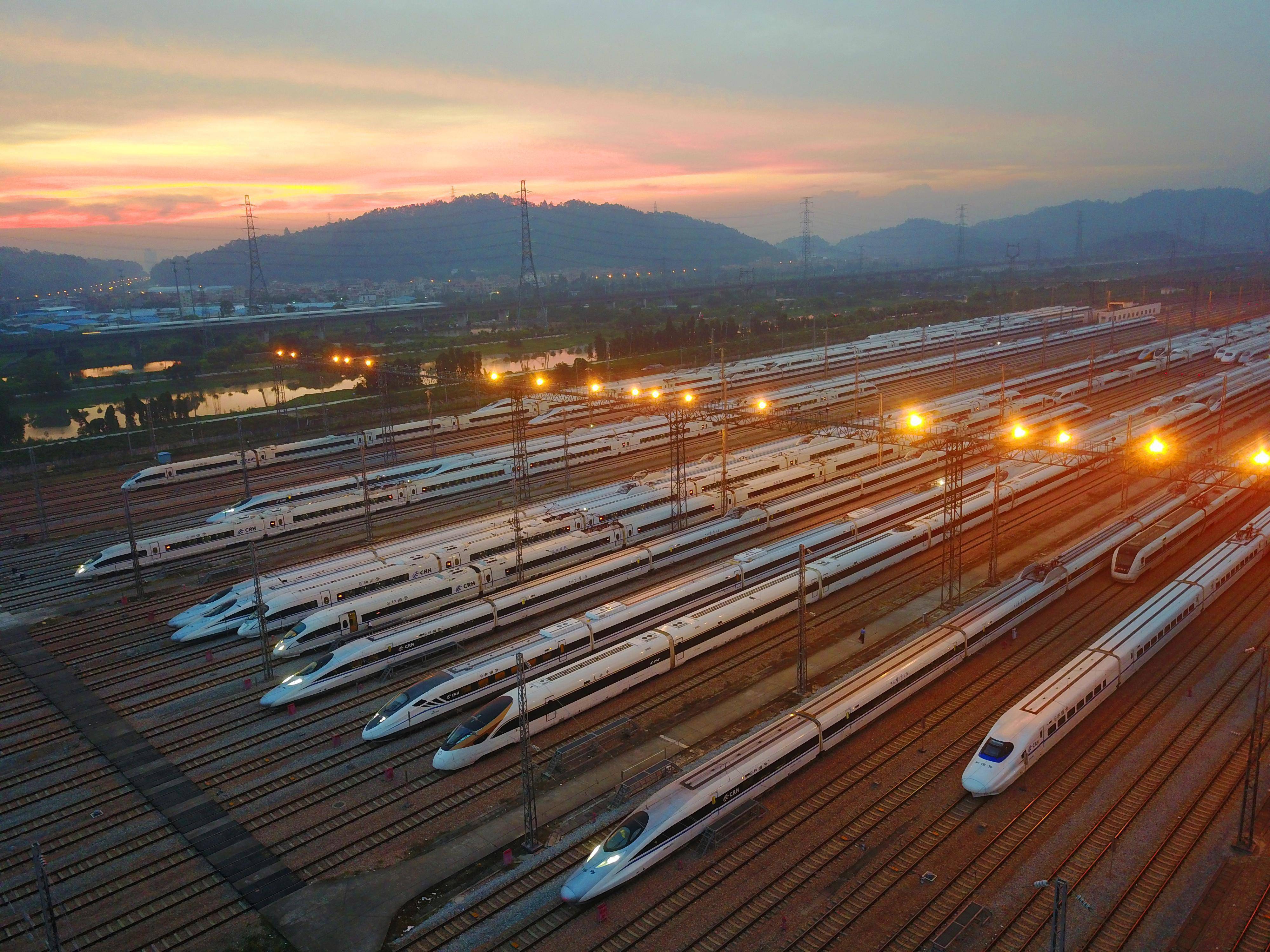 轨道上的大湾区:到2025年广东铁路里程将达6700公里