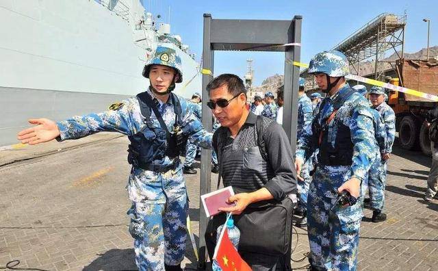 2011年中国海军茅台图片