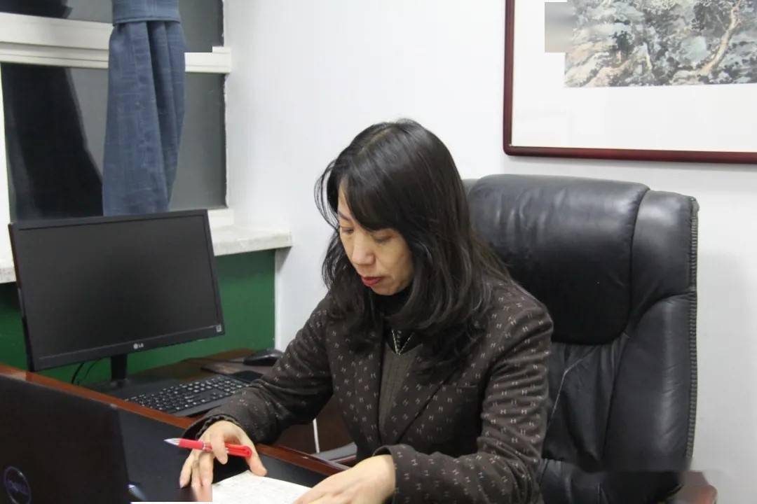 第二议程:七八九年级设置三个分会场,由马立辉,孙敬,杜艳三位领导分别