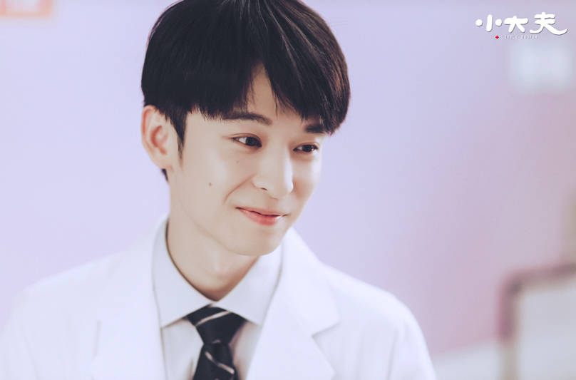 董子健《小大夫》收官 反转轻喜剧引热议_生活_电视观众_网友