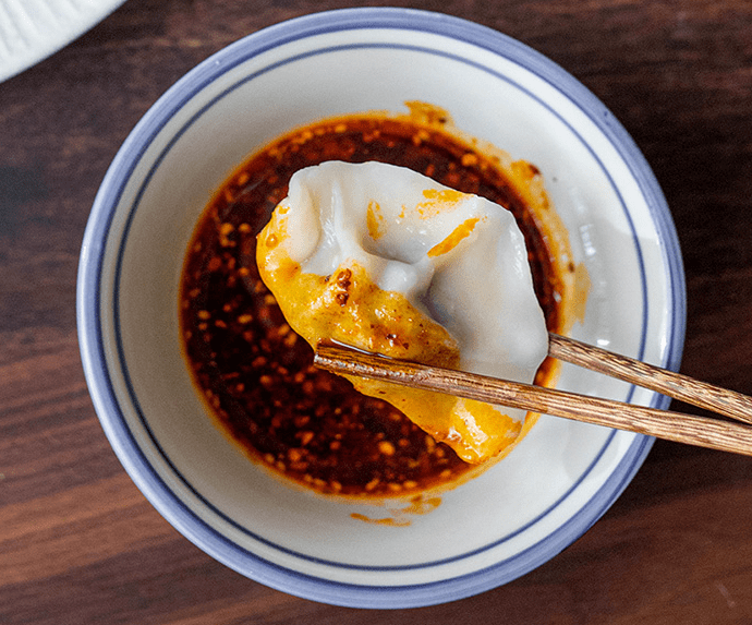 内陷里装满了来自山海的美味,一口,便唤醒你沉睡的味蕾:原来饺子还能