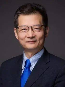 脊柱外科专业的发展提供全方位的技术支持和帮助,在加强常规门诊开设