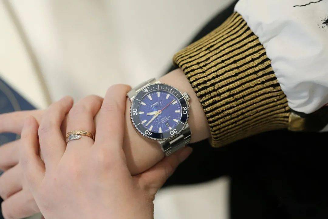 ��������������ֱ�����������