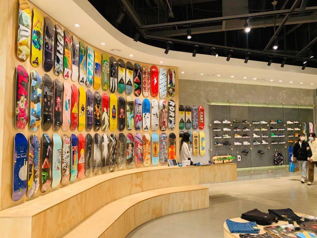 滑板在购物中心火了