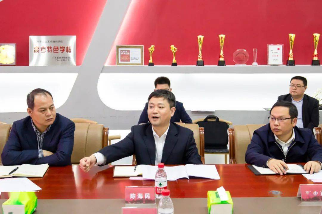 陈海民书记就万安县现阶段取得的系列成绩和万安县经