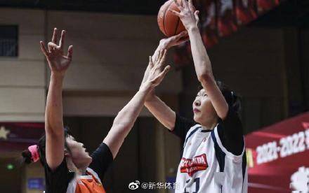 內(nèi)蒙古隊(duì)|國(guó)手云集 兩強(qiáng)爭(zhēng)霸——2021-2022賽季W(wǎng)CBA常規(guī)賽綜述