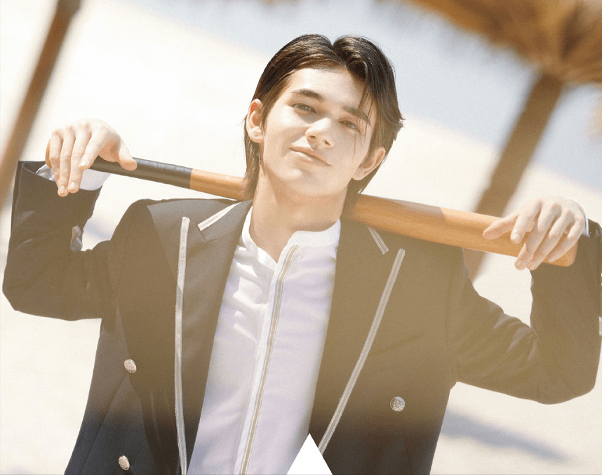 庆怜是jennie的粉丝,而且还是非常标准的男友粉,在参加选秀的时候就