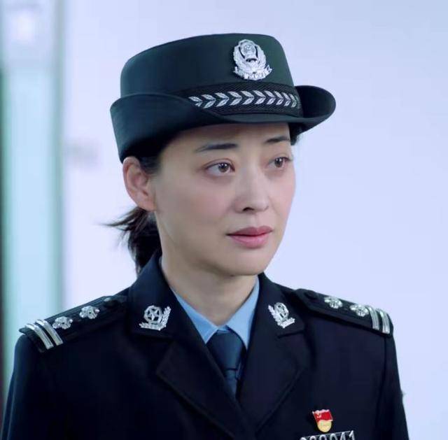 《民警老林的幸福生活》:一个小小的细节,暴露了中年