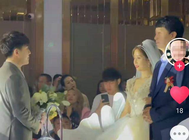 婚礼现场众星云集,新娘肤白貌美颜值惊艳_王永会_女儿_王晶晶