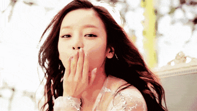 牙缝里|「牙齿橡皮擦」?一刷香口、黄渍消，二刷牙齿白如雪！