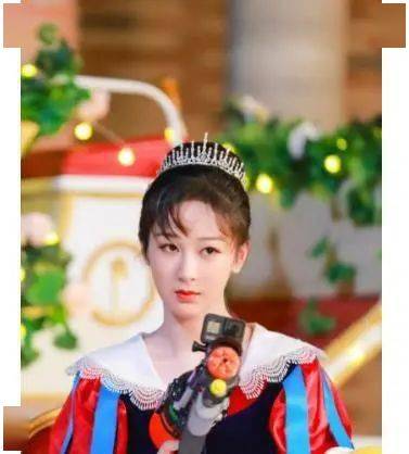 欢乐颂五美《快本》主持李浩菲：曾想接替谢娜位置如今顶