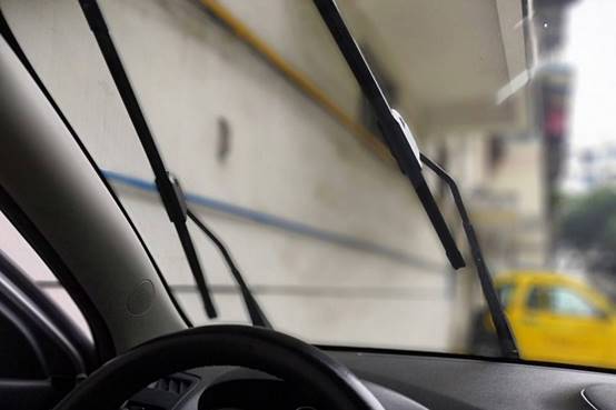 车买了没多久发现雨刮器异响怎么办