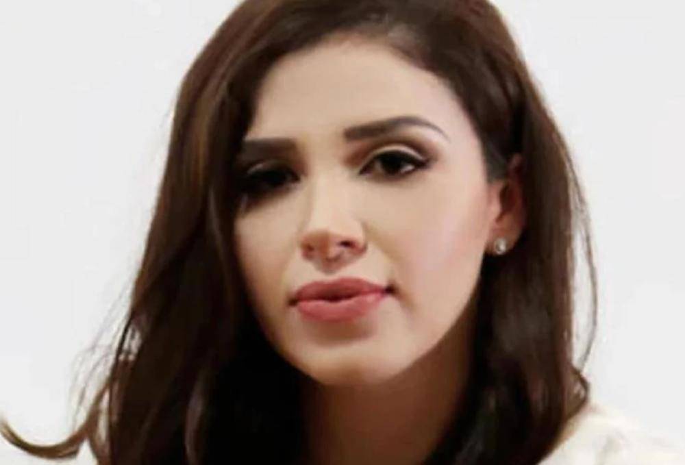 大毒枭古兹曼美丽妻子接触真人秀节目,他可能在监狱电视上看到她