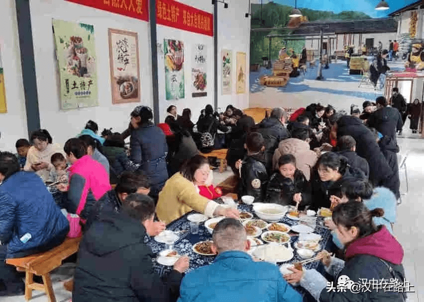 汉中火烧店镇庖汤美食文化节盛大开幕_留坝县_汤宴_游客