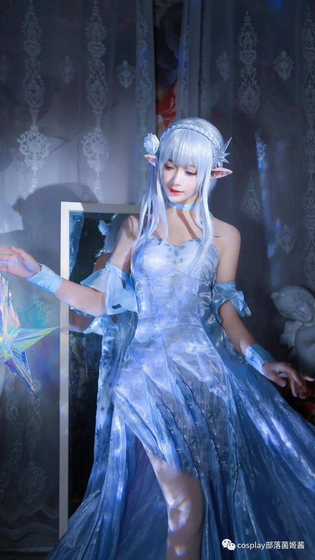 cos艾米莉亚冰晶礼服cos正片鱼子酱