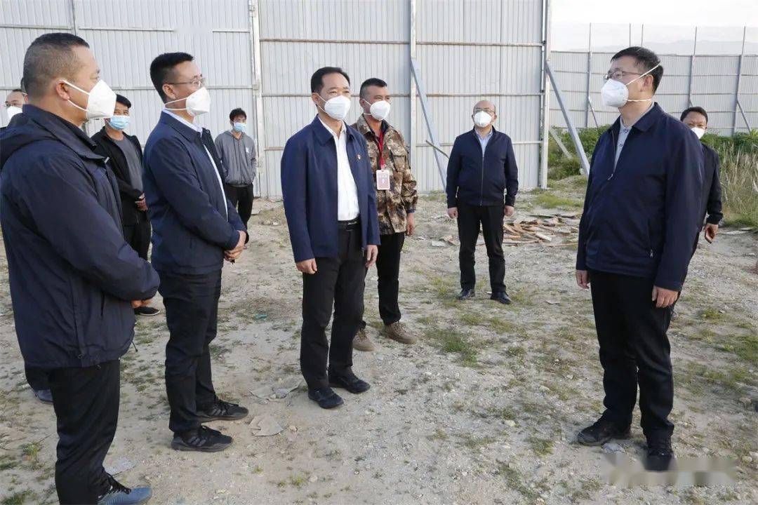 姜山调研疫情防控工作时强调持续巩固疫情防控成果