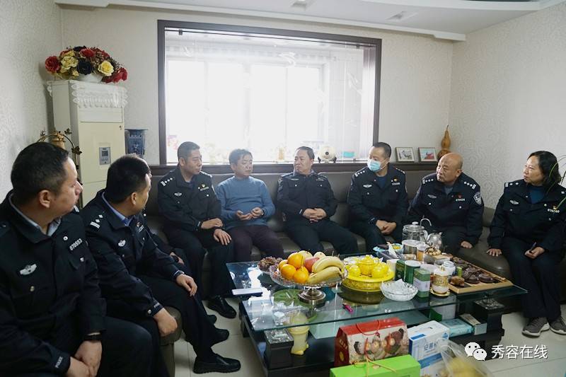 张鹏同志一行看望慰问患病民警_在线_班建军_xrzx