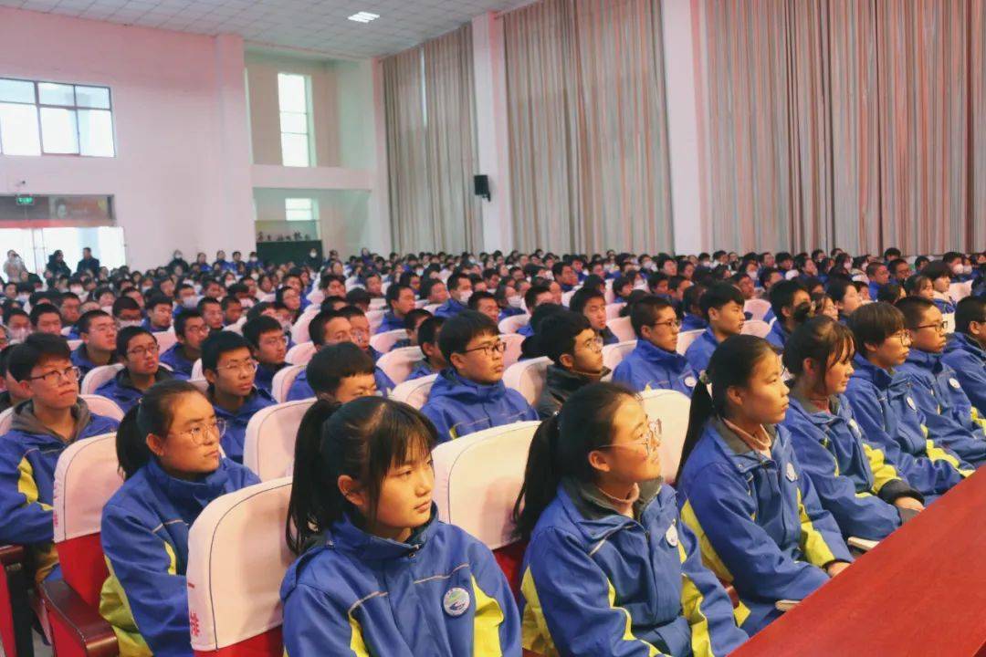 走进会宁四中走进会宁三中走进会宁一中在会宁县红军小学,冬日的校园