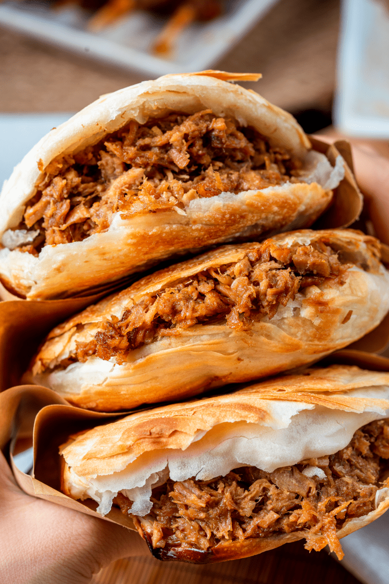 老潼关肉夹馍,陕西凉皮,呼伦贝尔羊肉串等经典特色小吃,一看便难忘