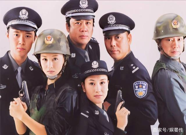 《重案六组》20年,导演去世,各主演发展有好有差,只有他挺糊涂_李成儒