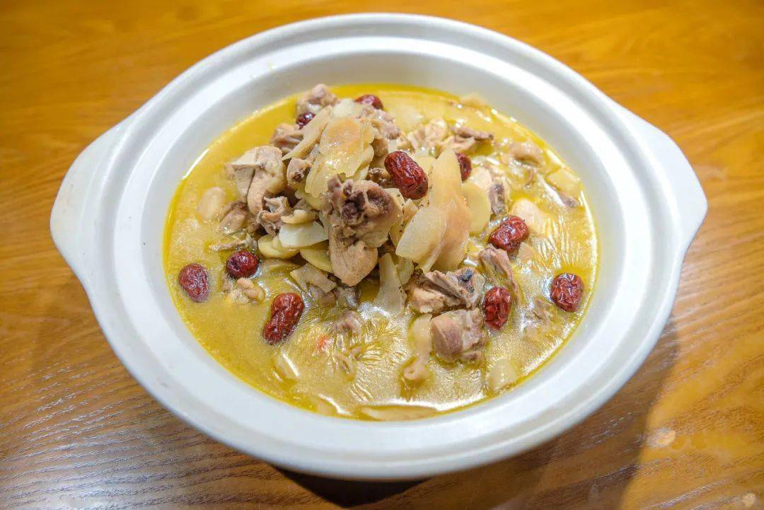 了不起的黔东南美食天麻老姜焖土鸡