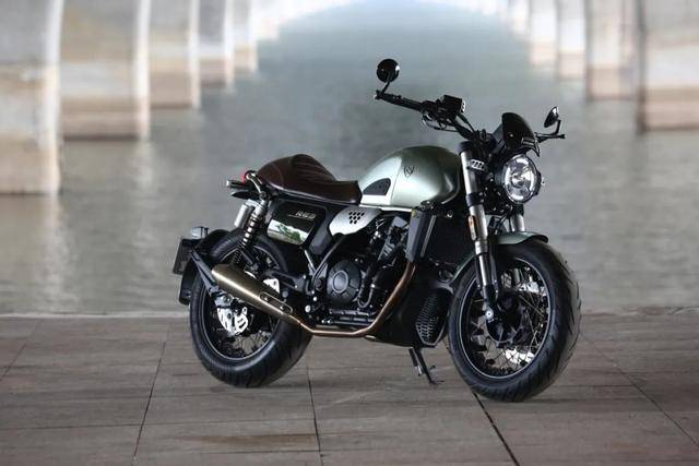 少有的板正英伦复古赛科龙re3配置解析