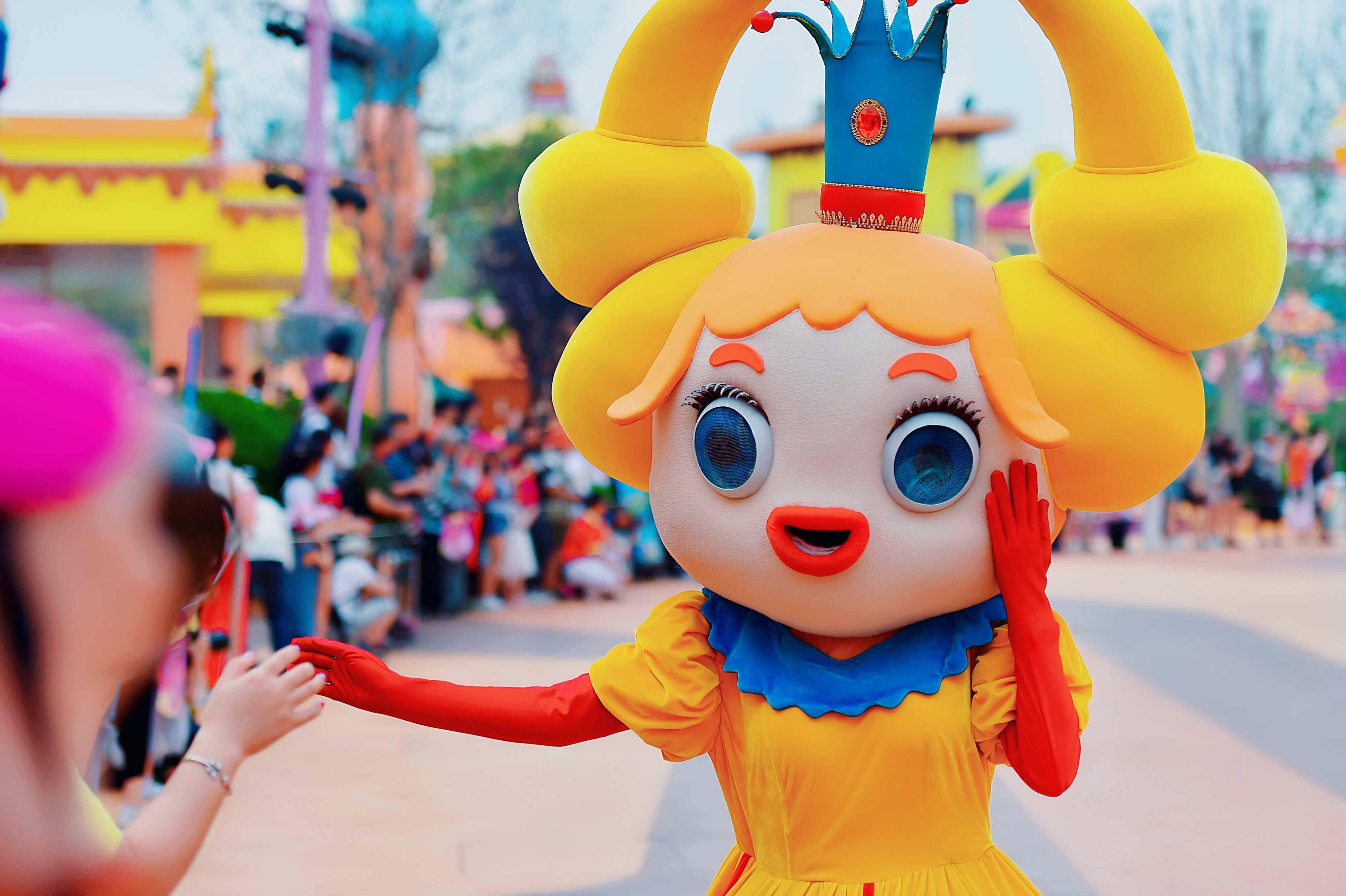 别叫我"内胆",我是"演员"_人偶_游客_邓俊