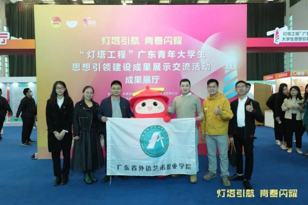 曾俊健同学在学习上刻苦认真,一丝不苟,学习成绩排名前列,综合测评均