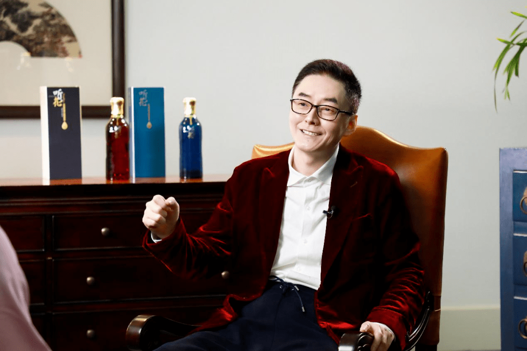 物质|听花生津白酒：站在人类多学科成果的“肩膀”上