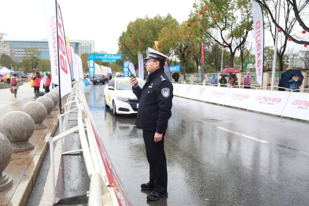 "骑"乐无穷,一路美"警"|横峰公安圆满完成"2021环鄱阳湖自行车精英赛