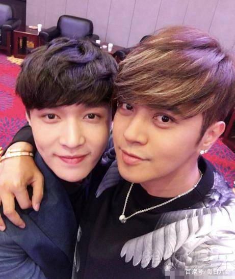 对比罗志祥,张艺兴是否也有很多黑料,当年卓伟是这样回答的_极限挑战