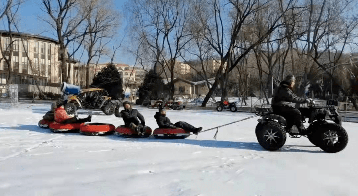 鞍山景点排行榜_「网络中国节·清明」小长假第二天鞍山景区人气爆棚(2)